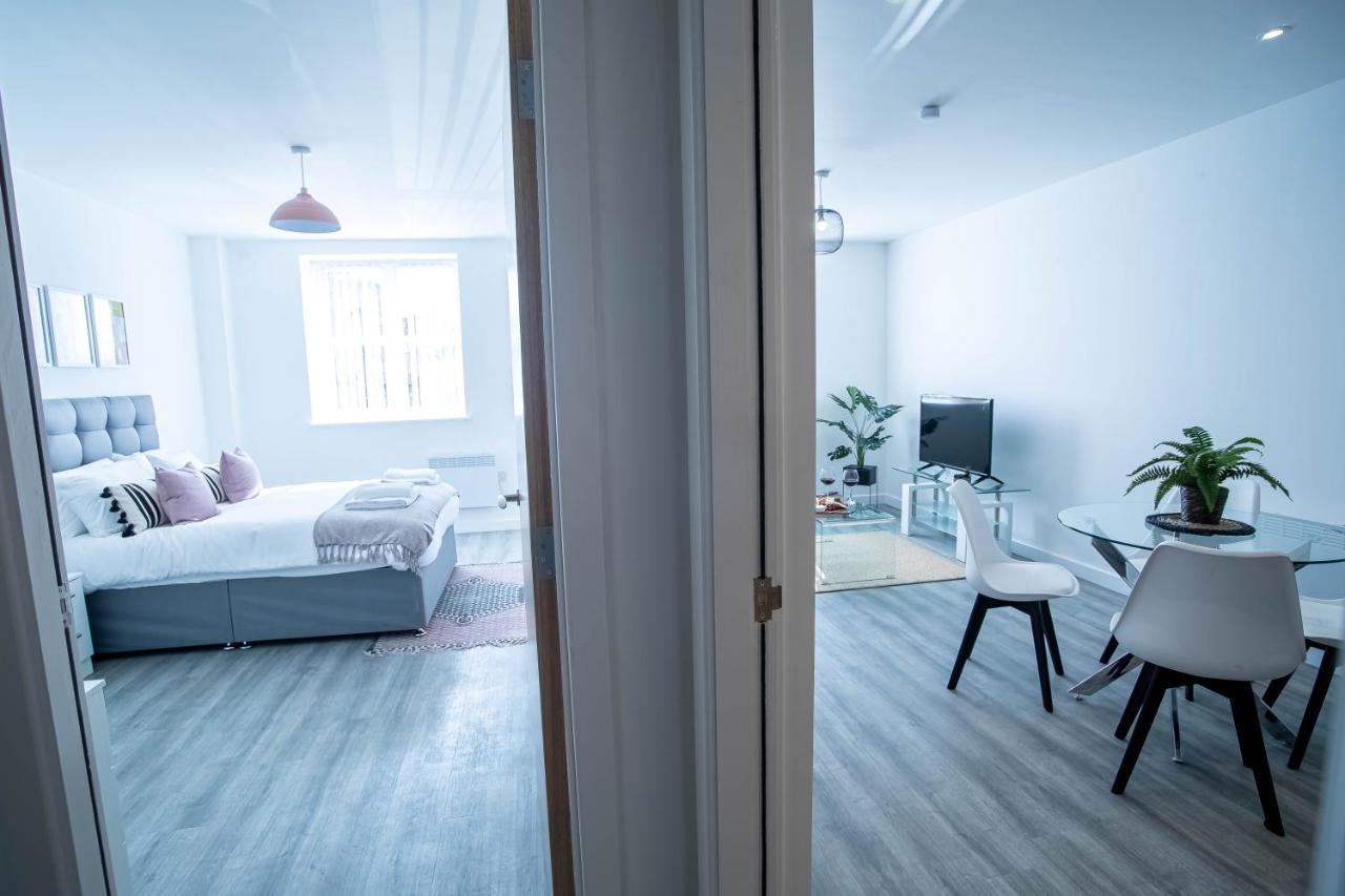 Luxury Apartments Available Next To Train Station - The Wallgate Apartments Wigan - Free Parking エクステリア 写真