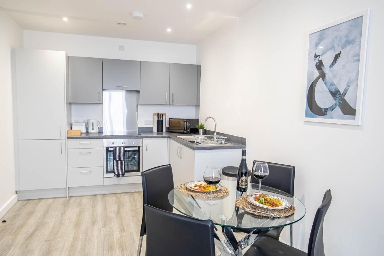 Luxury Apartments Available Next To Train Station - The Wallgate Apartments Wigan - Free Parking エクステリア 写真