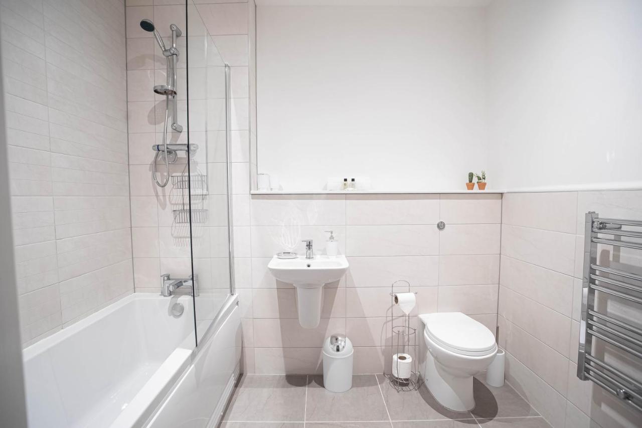 Luxury Apartments Available Next To Train Station - The Wallgate Apartments Wigan - Free Parking エクステリア 写真