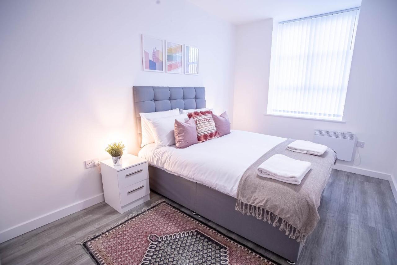 Luxury Apartments Available Next To Train Station - The Wallgate Apartments Wigan - Free Parking エクステリア 写真